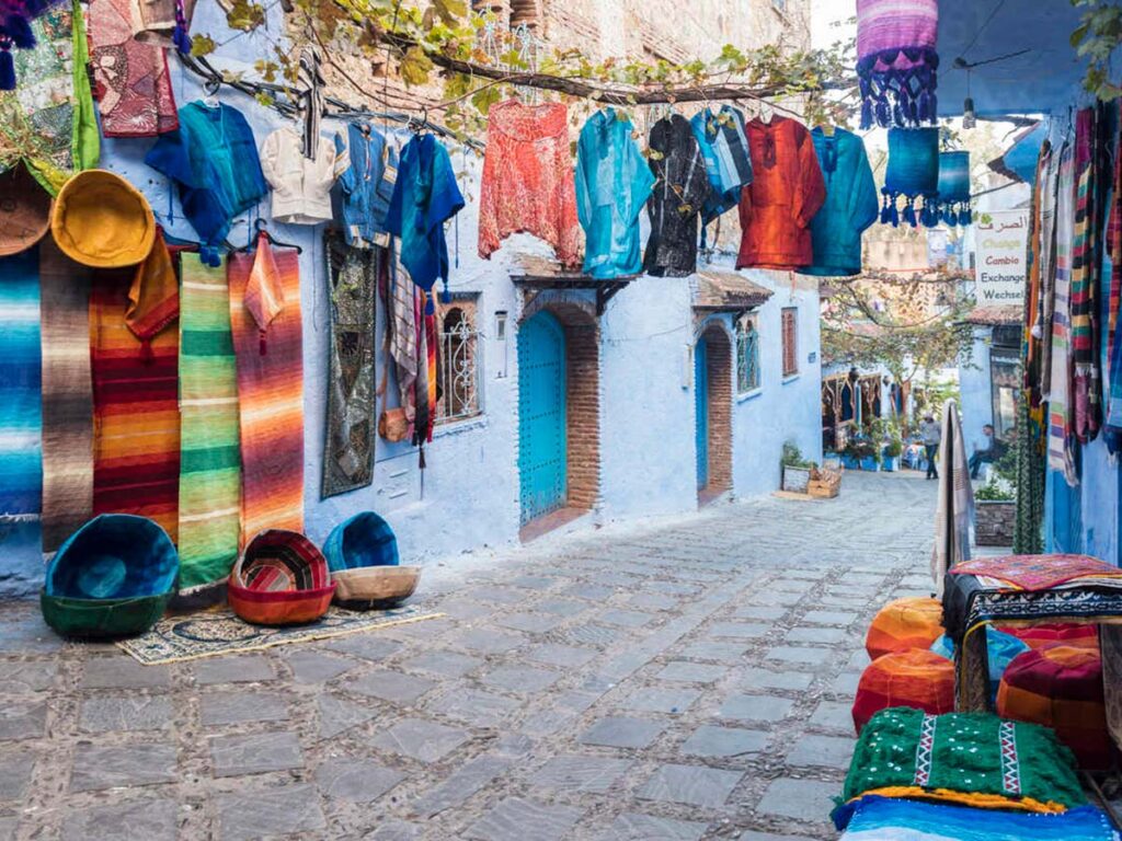 traditional clothes in chefchaouen